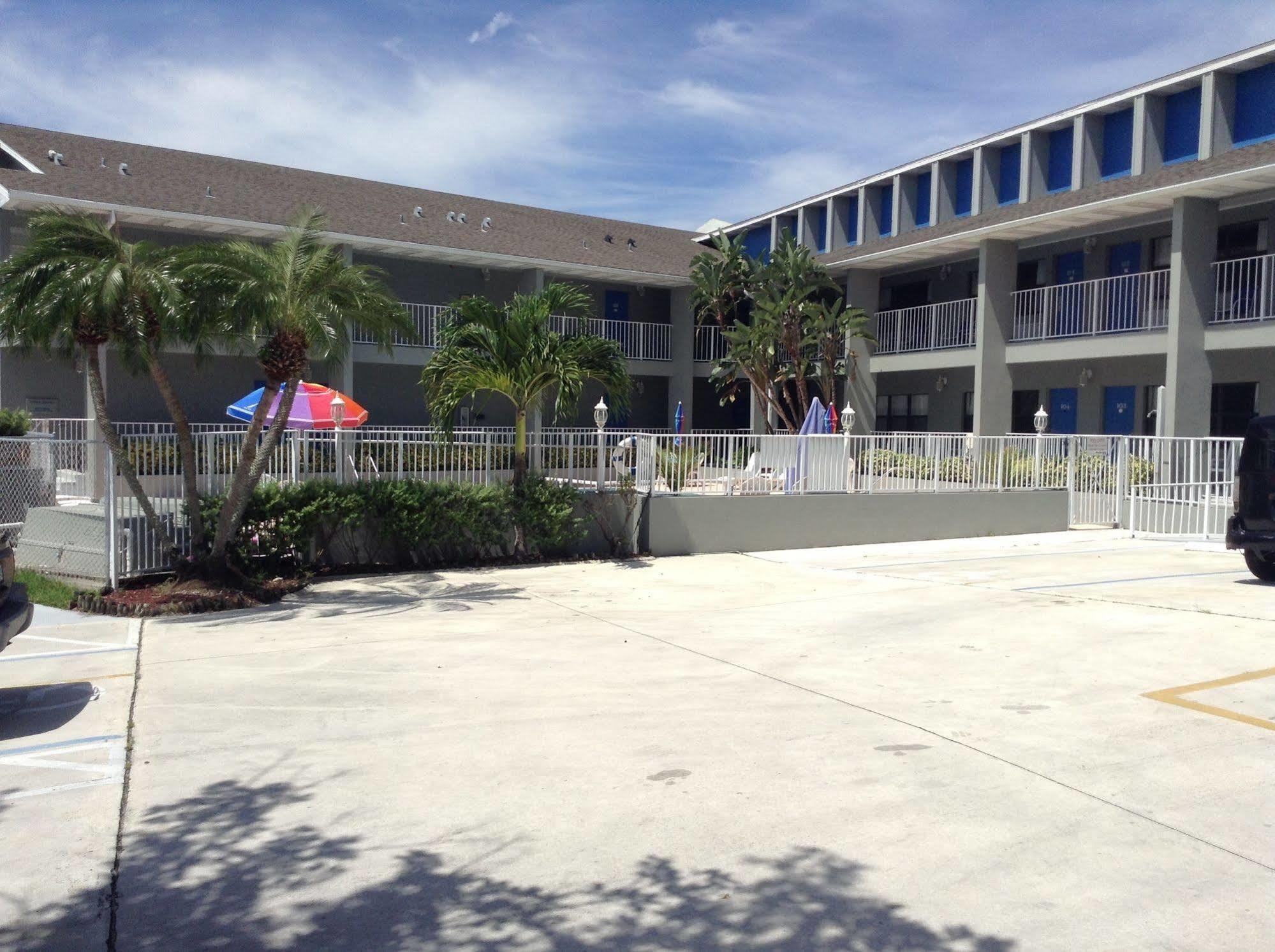 Dockside Inn & Resort Fort Pierce Exterior foto